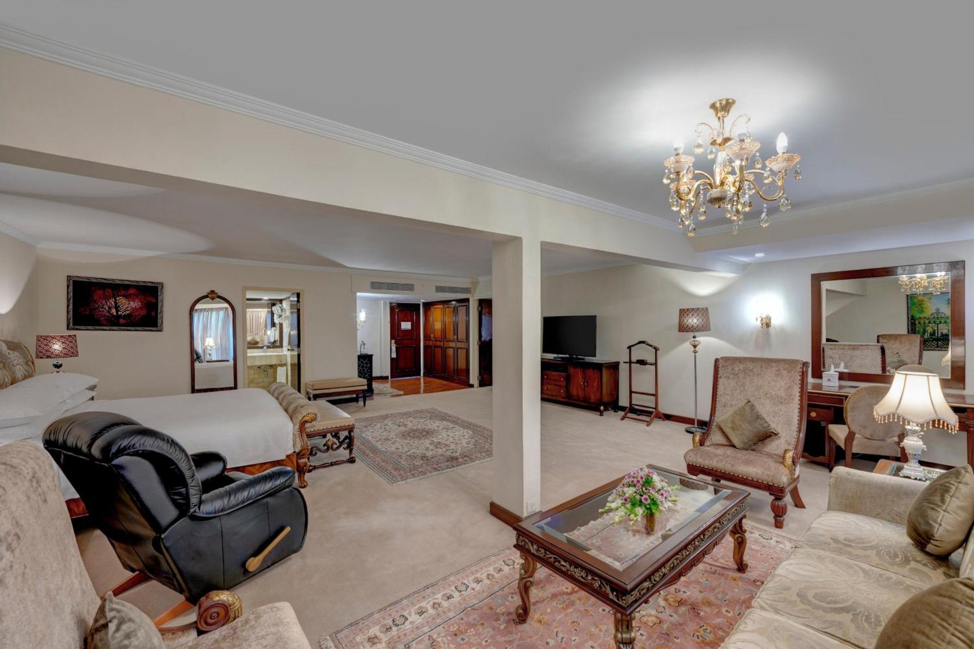 Karachi Marriott Hotel Dış mekan fotoğraf