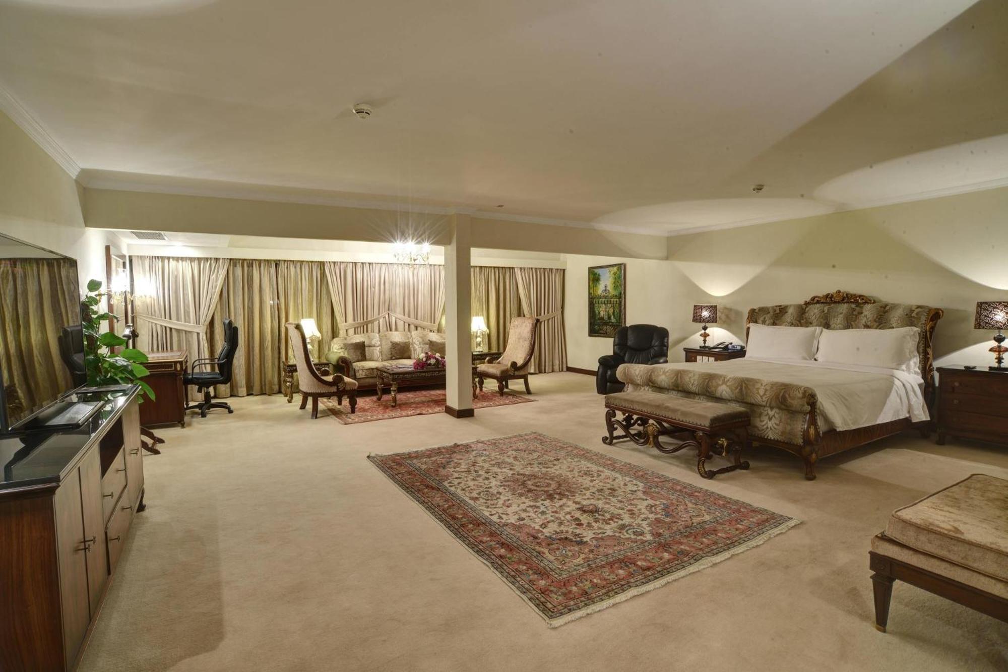 Karachi Marriott Hotel Dış mekan fotoğraf