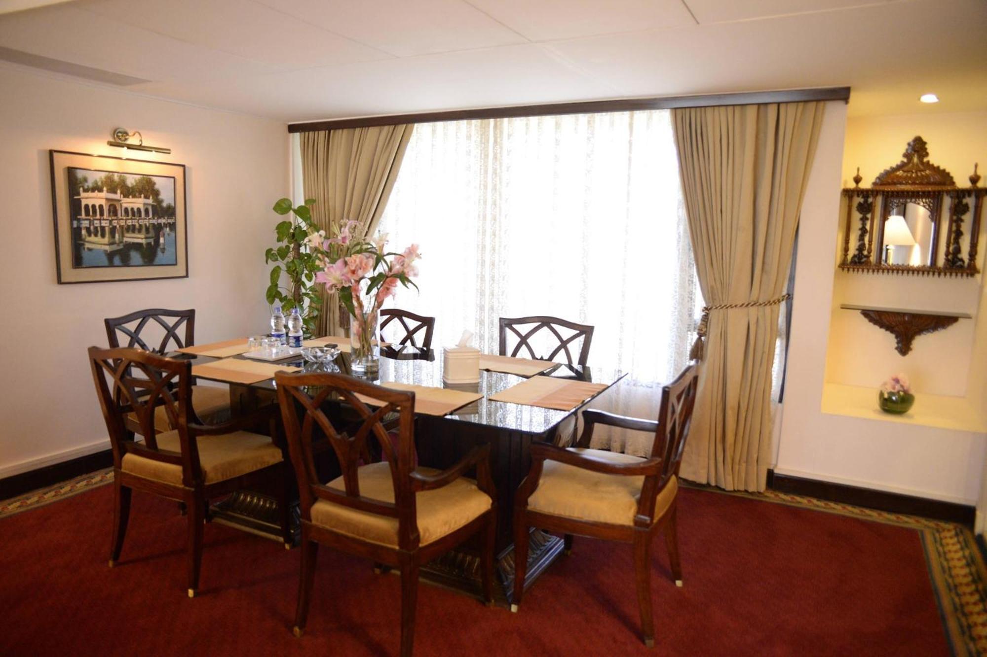 Karachi Marriott Hotel Dış mekan fotoğraf